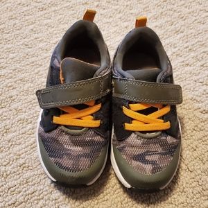 Cat & Jack camo shoes